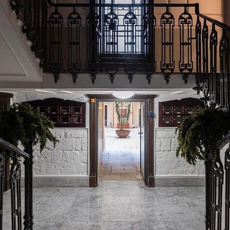 Imbriani Luxury Suite Бари Экстерьер фото